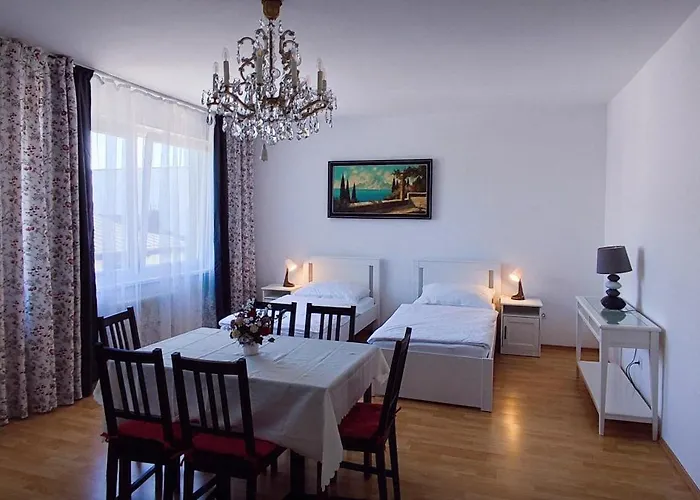 Apartment Nahe Rosenhuegel